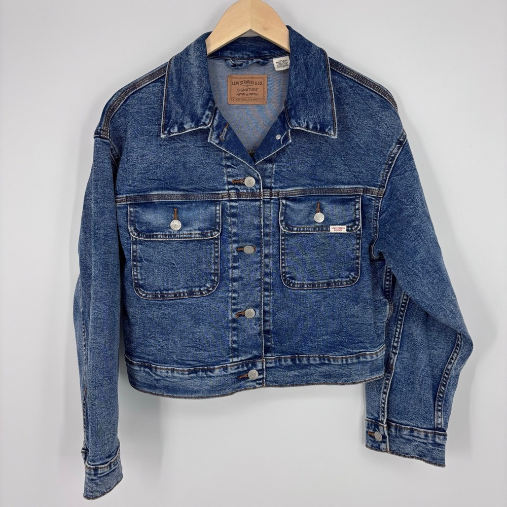 Levi Strauss & Co Signature Trucker Denim Jacket Womens Medium Blue Jean Coat